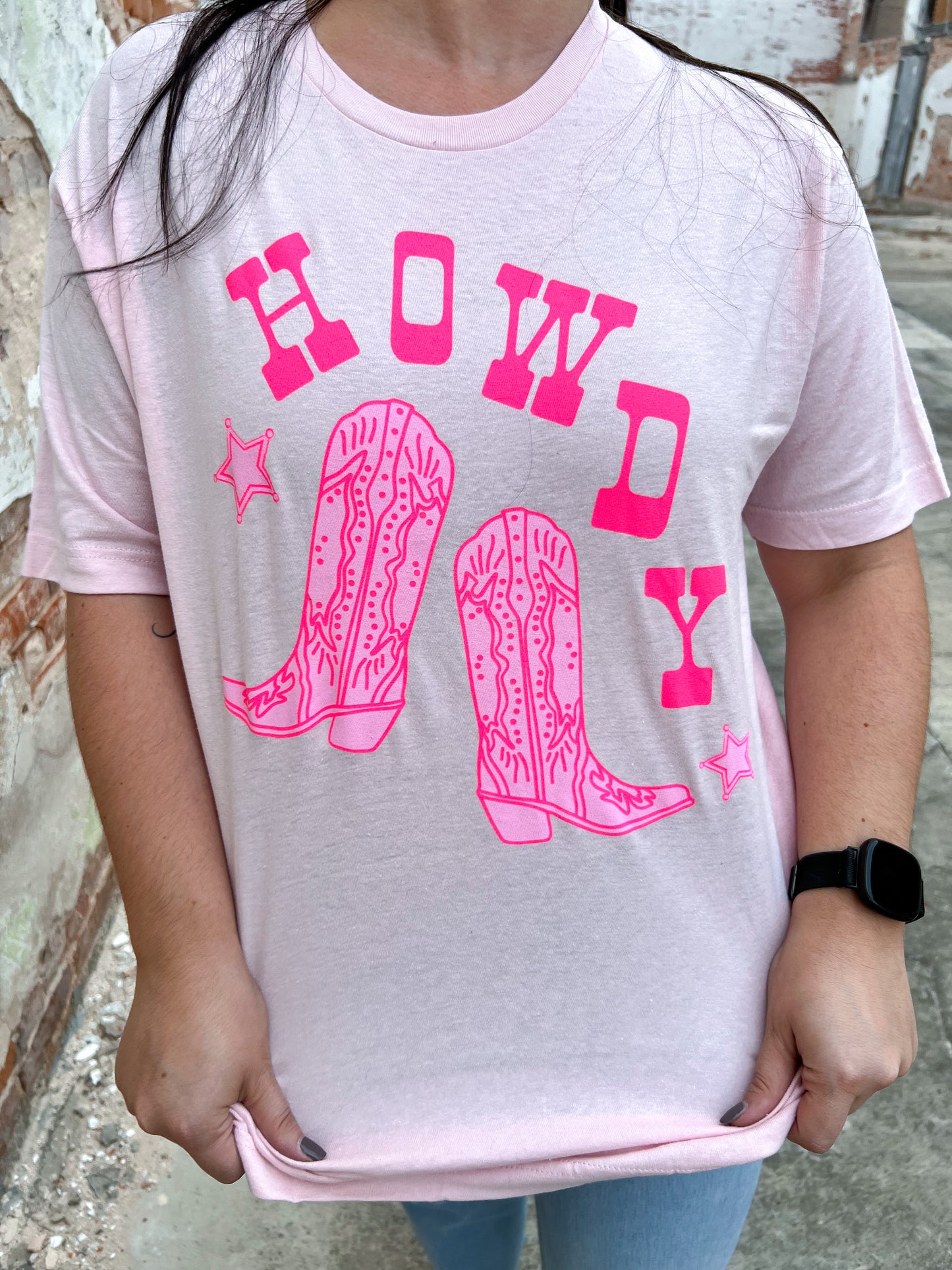 Howdy Graphic Tee-Graphic T-Shirt-The Twisted Chandelier--The Twisted Chandelier
