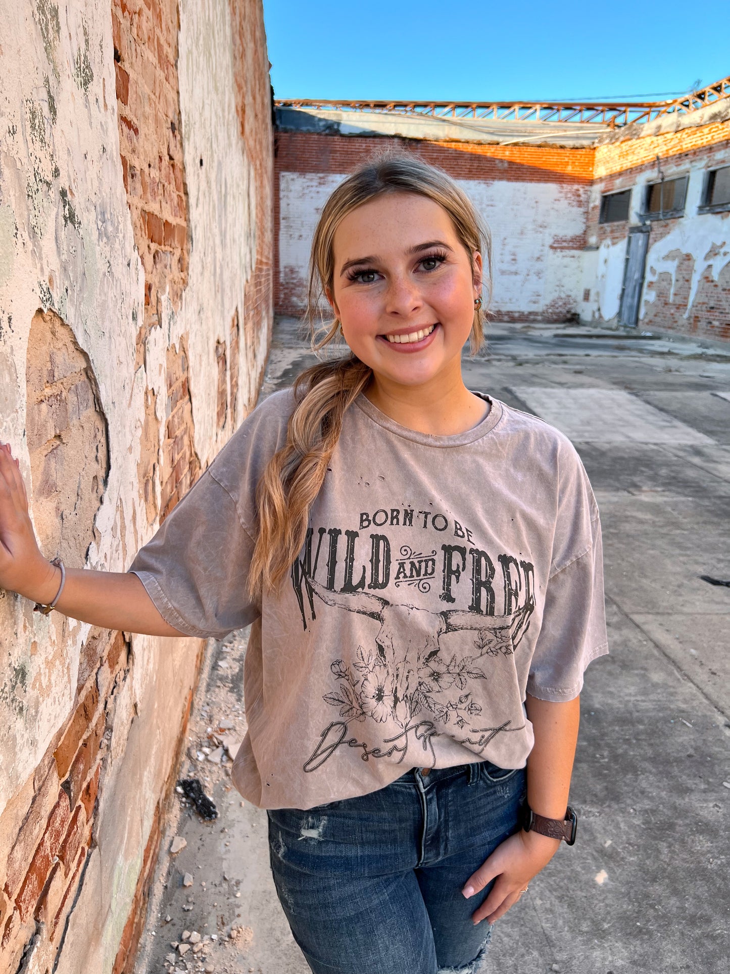 Wild & Free Desert Spirit Cattle Vintage Graphic Tee-top-Zutter-09/12/23-The Twisted Chandelier