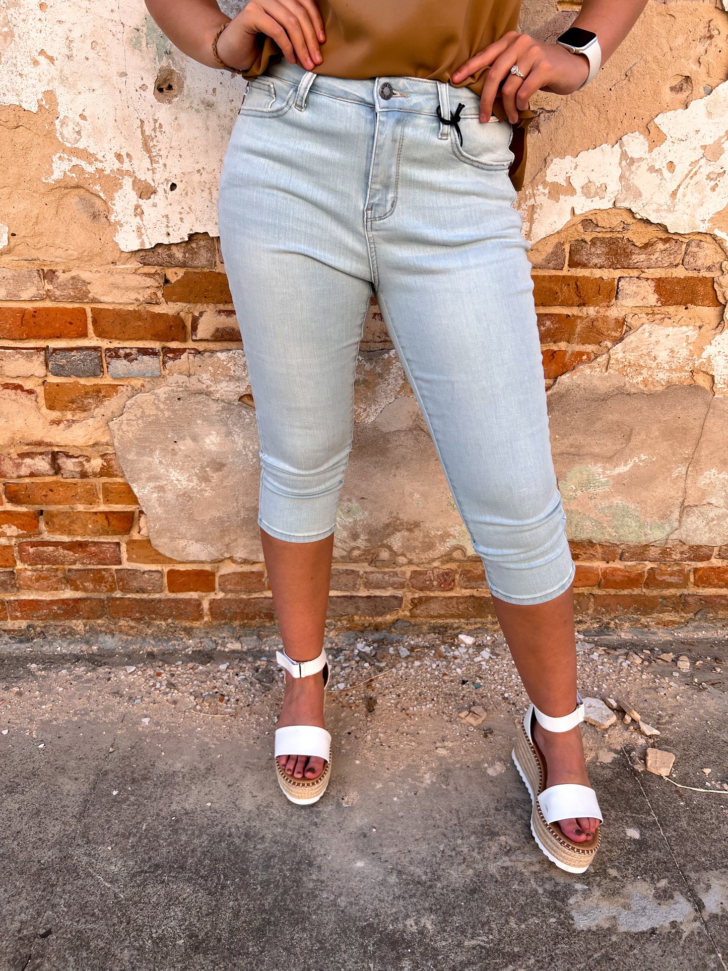 Mid Rise Ultra Light Skinny Judy Blues Capri-Capri-Judy Blues-BIN D5-The Twisted Chandelier