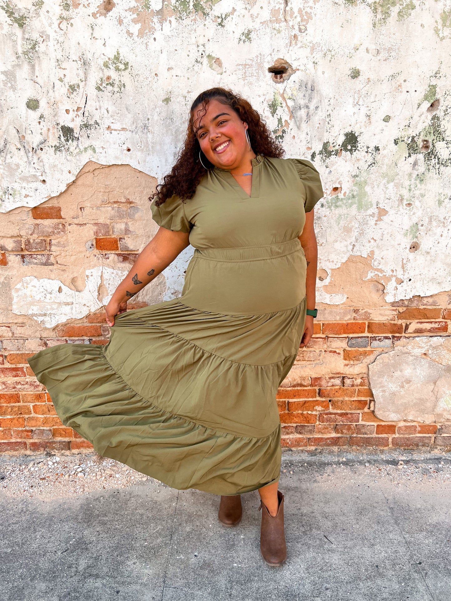 Alyxis V-neck bubble sleeve tiered midi dress-Dress-Entro-BIN A2-The Twisted Chandelier