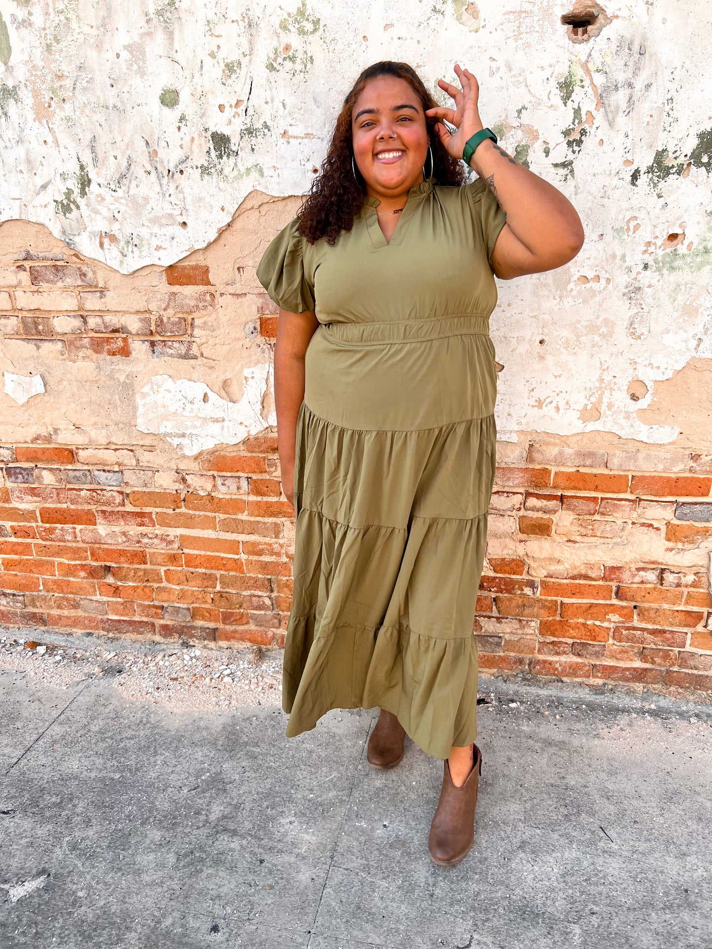 Alyxis V-neck bubble sleeve tiered midi dress-Dress-Entro-BIN A2-The Twisted Chandelier