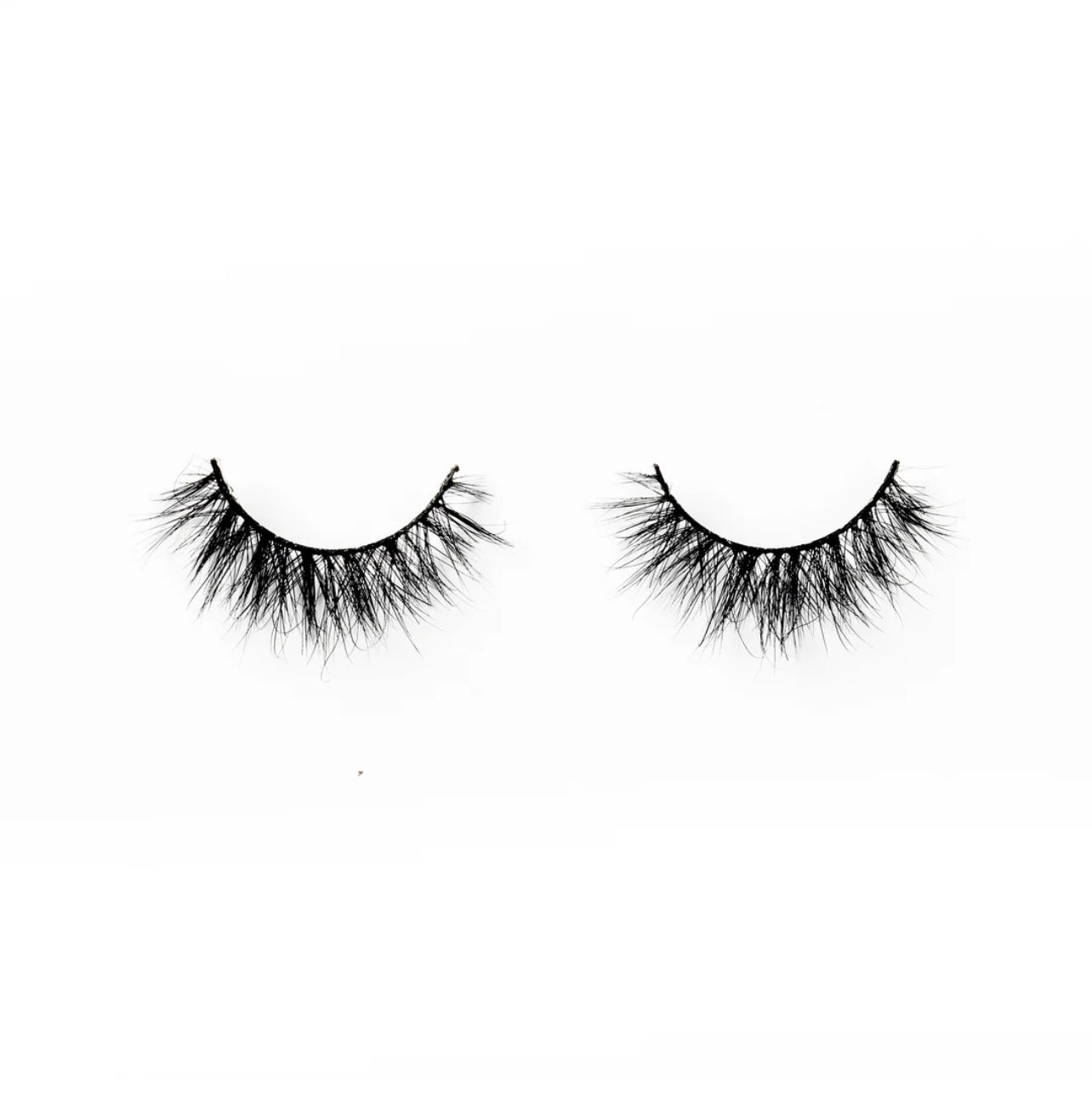 Reign Lashes | Soho | Glue on 3D Luxury Mink Lashes-Reign Lashes-Reign-The Twisted Chandelier