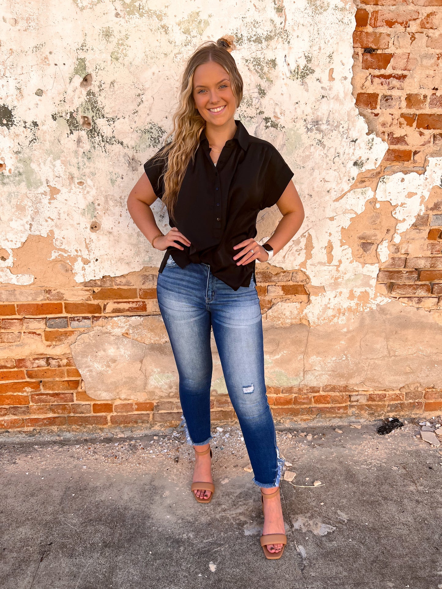 Daizy Collared Button Up Short Sleeve Top-Top-Entro-BIN A4-The Twisted Chandelier
