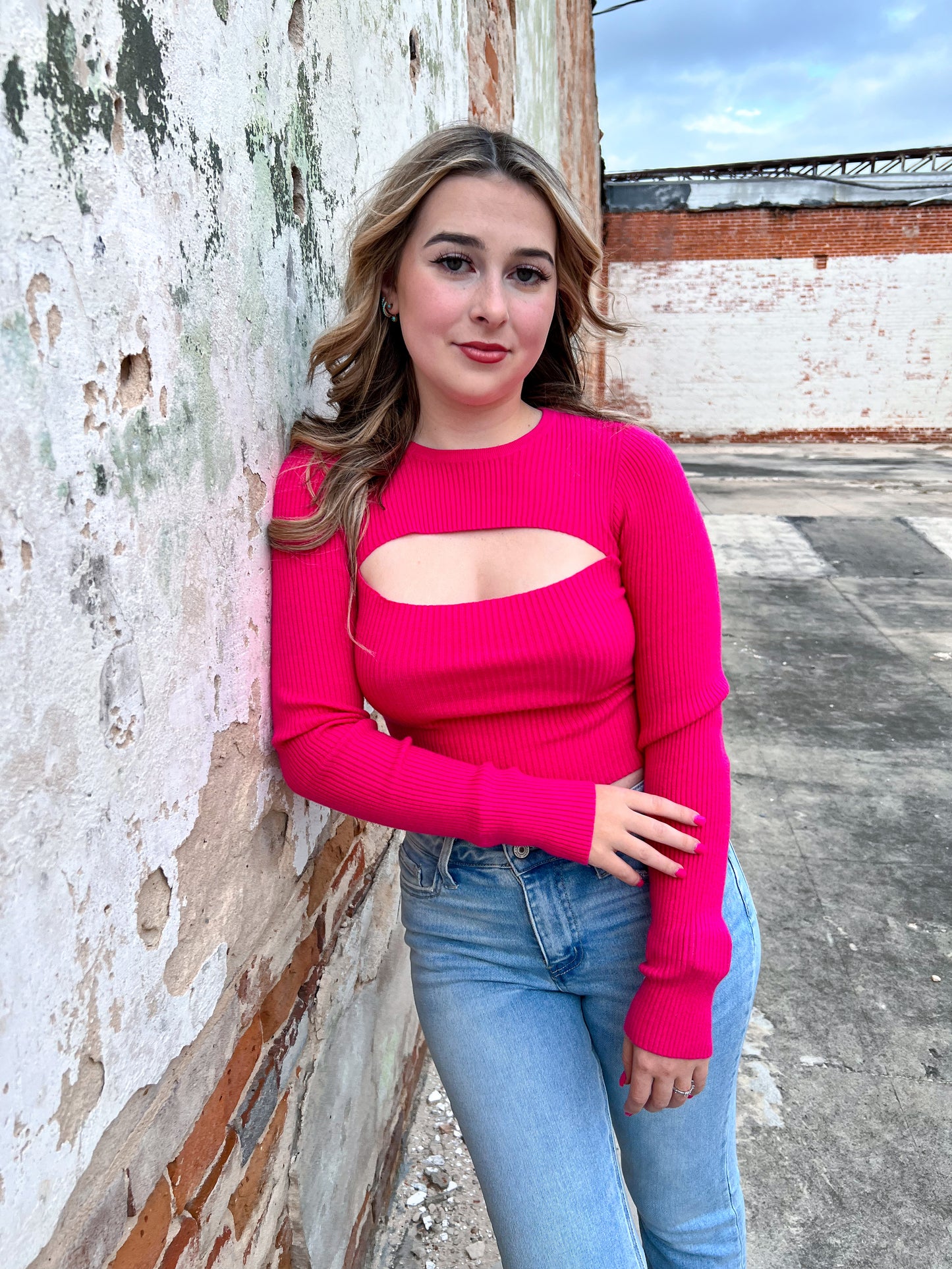 Kaylee Long Sleeve Cropped Cut Out Top - Fuchsia-TOPS-hyfve--The Twisted Chandelier