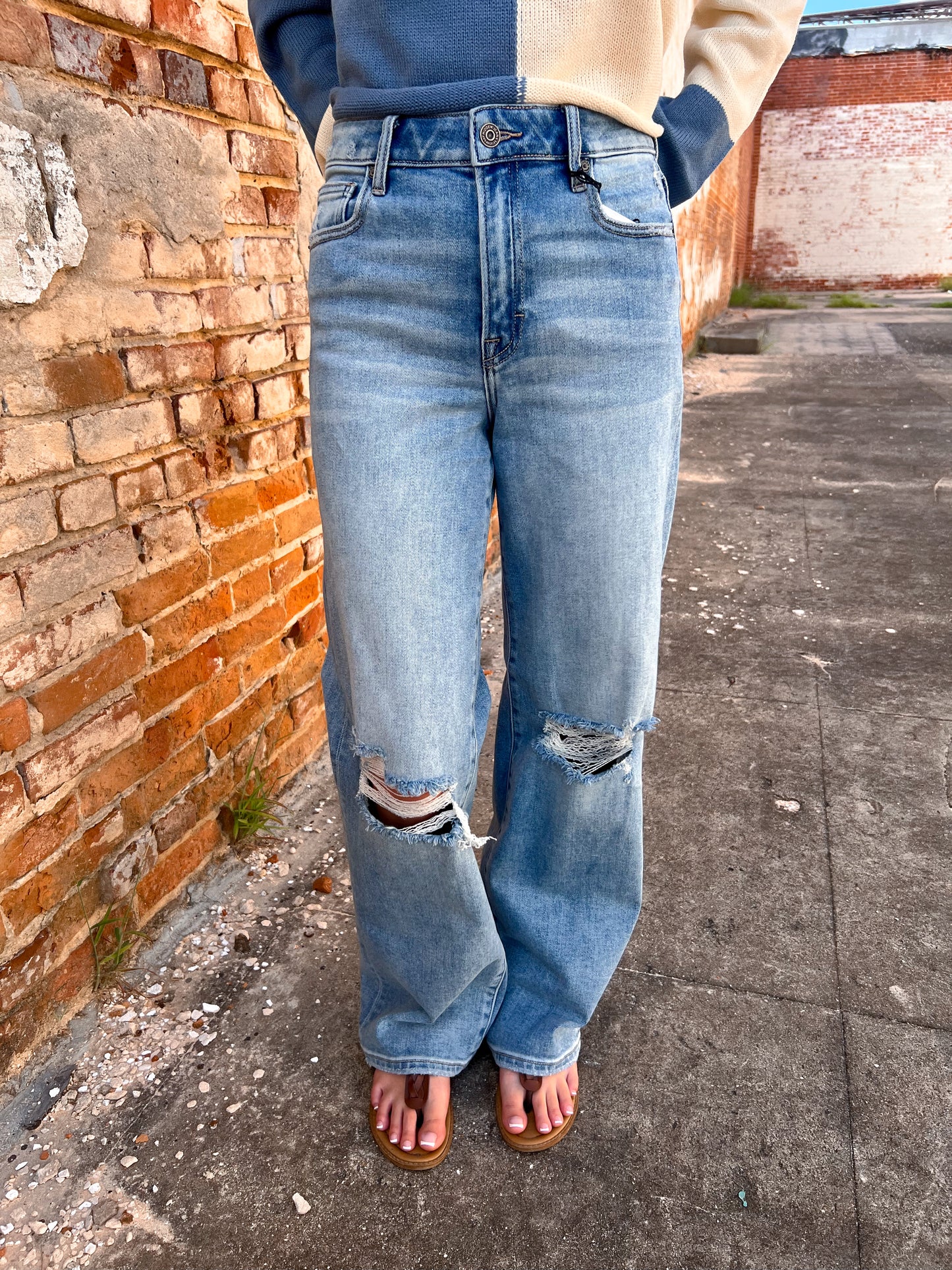 Mia Medium Light Knee Distressed Stretch Dad Hidden Jeans-Dad Jeans-Hidden Jeans-Bin b6,bottoms,FD 02/25/25-The Twisted Chandelier