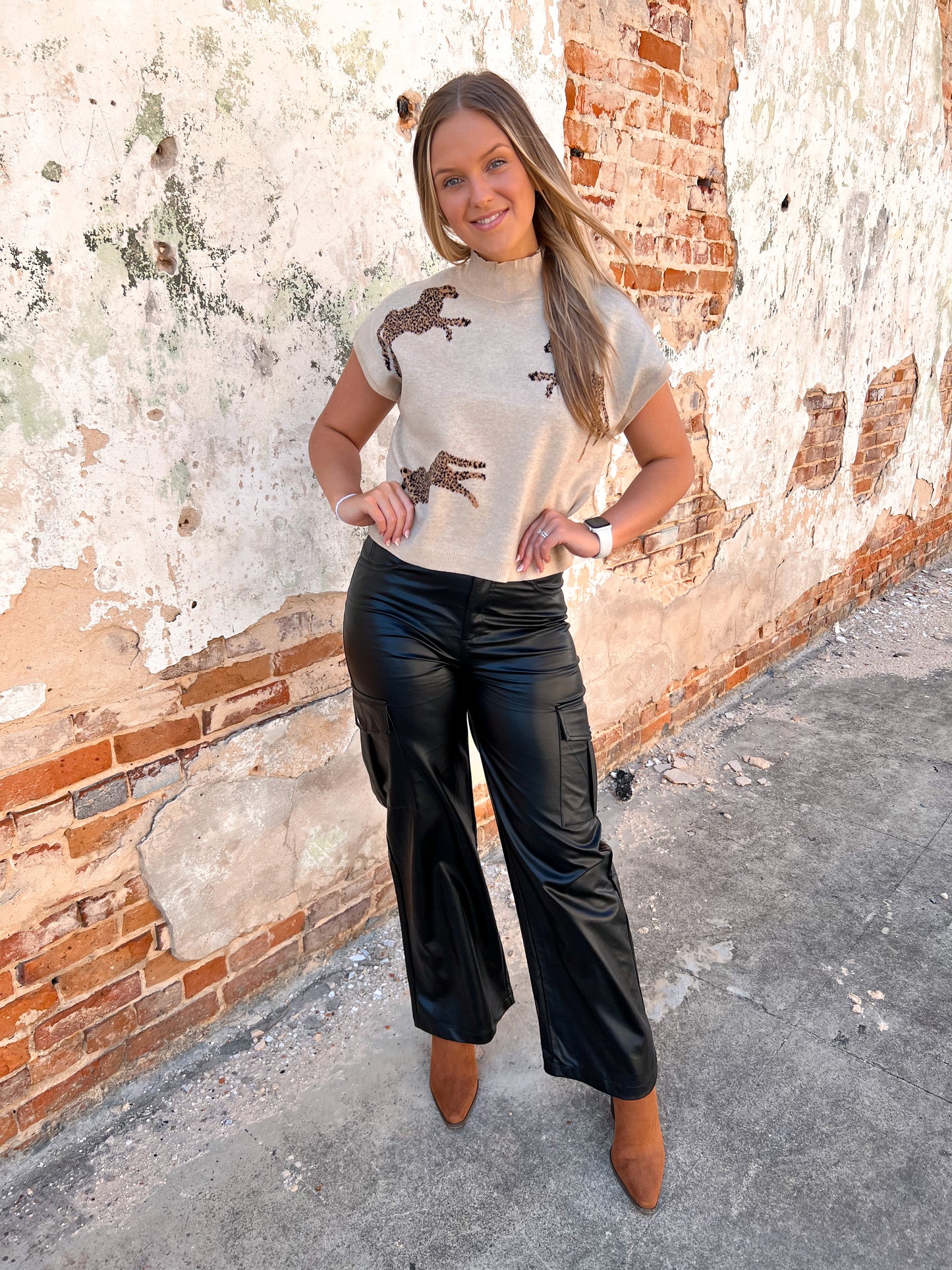 Alesia Leopard Print Mock Neck Short Sleeve Cropped Sweater-Top-Entro-BIN A4-The Twisted Chandelier