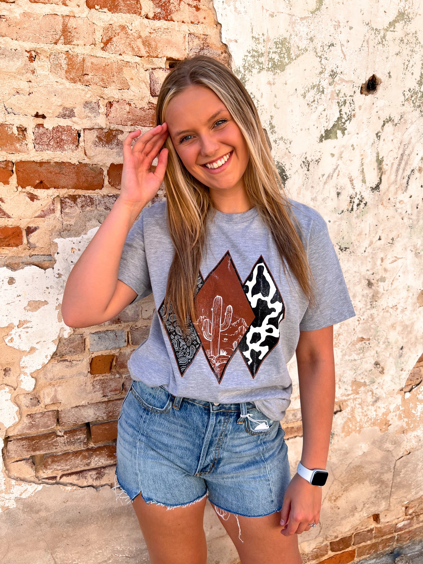 Western Diamond Graphic Tee-Graphic T-Shirt-The Roaming Buffalo-09/06/23, 1st md, 5/3-The Twisted Chandelier