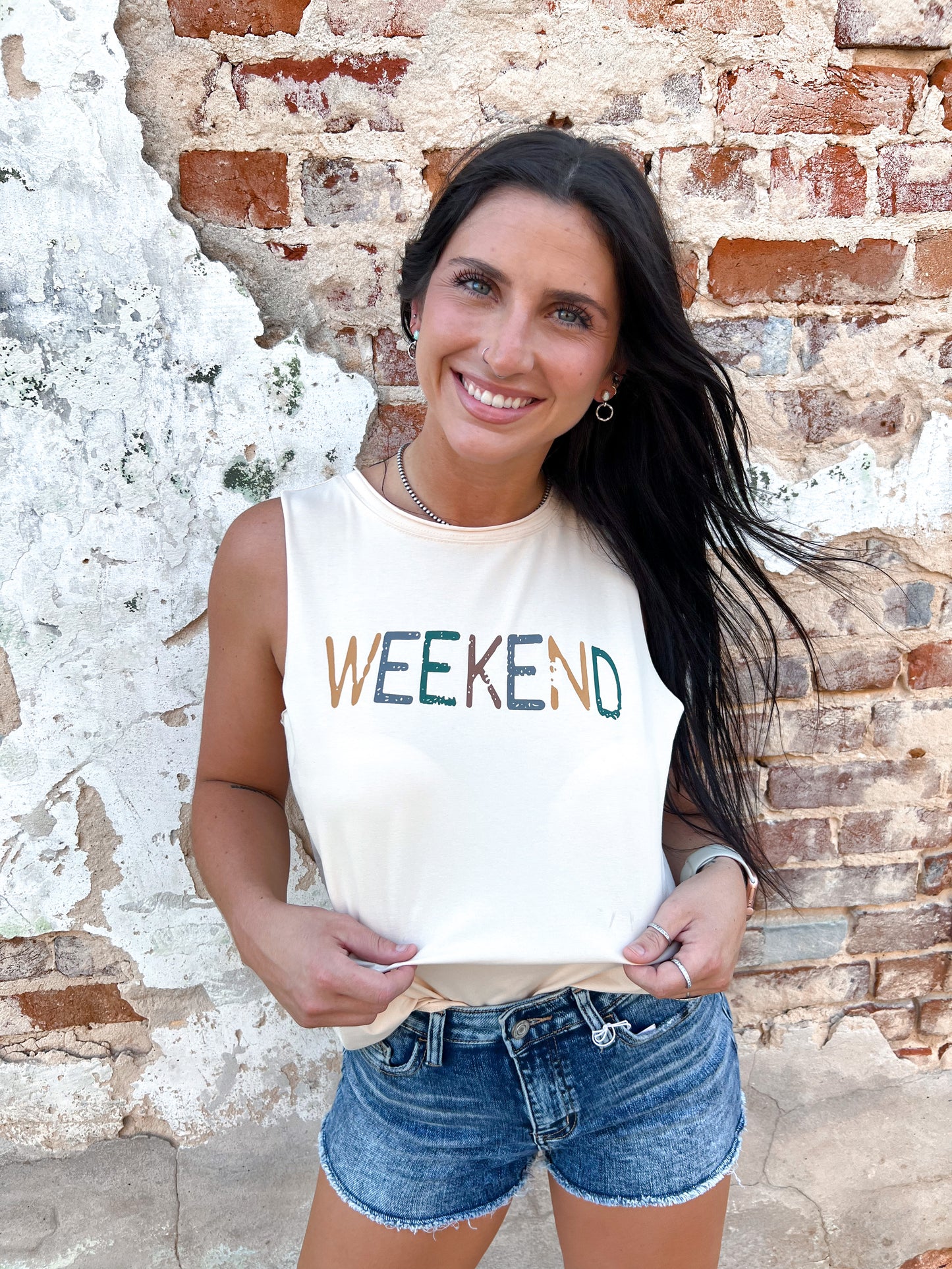 Weekend sleeveless raw edge loose fit vintage graphic top-Top-mazik-05/30/23-The Twisted Chandelier