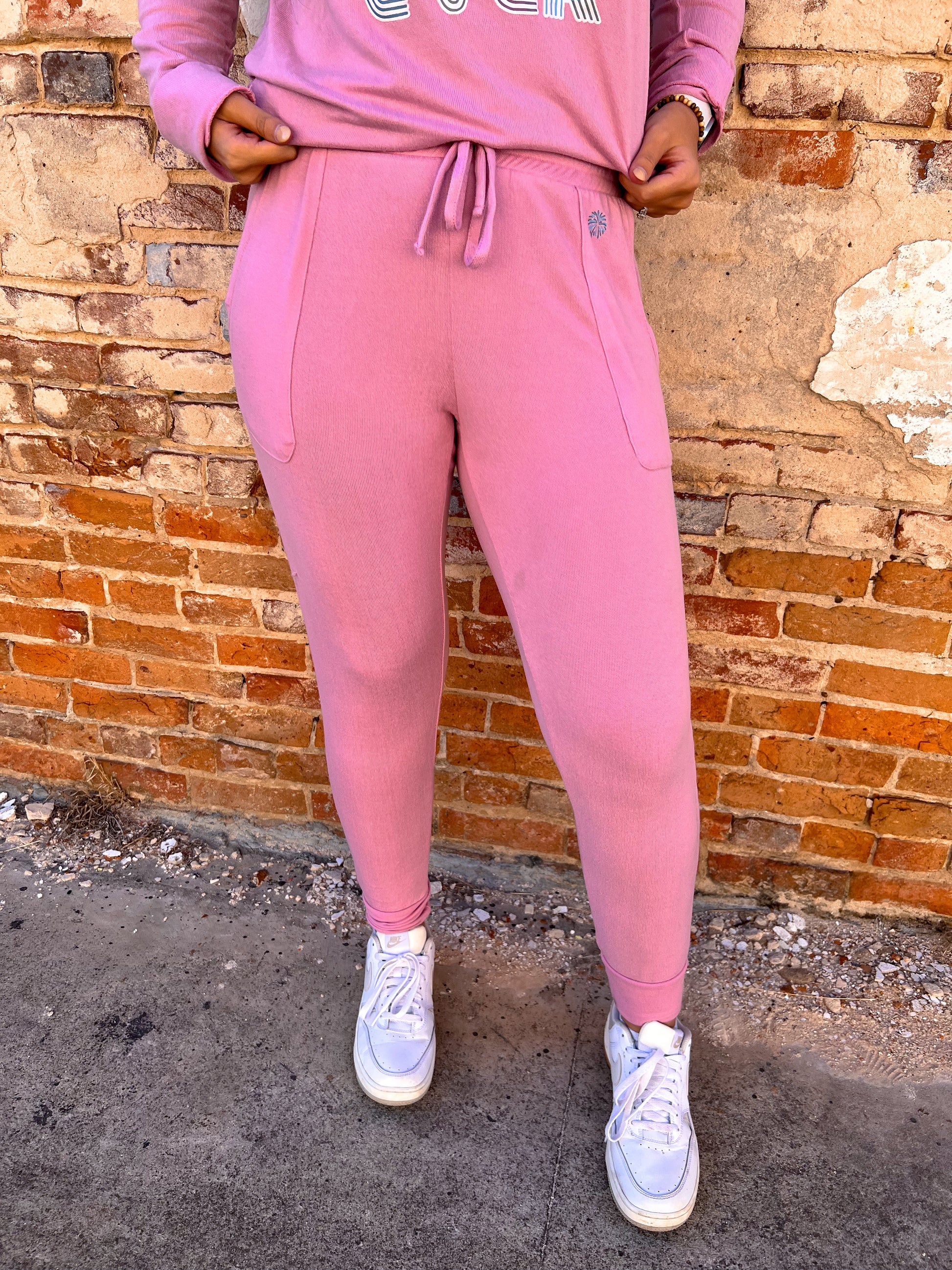 Hello Mello Best Day Ever Lounge Pants-Loungewear-HELLO MELLO-JAN2022-The Twisted Chandelier