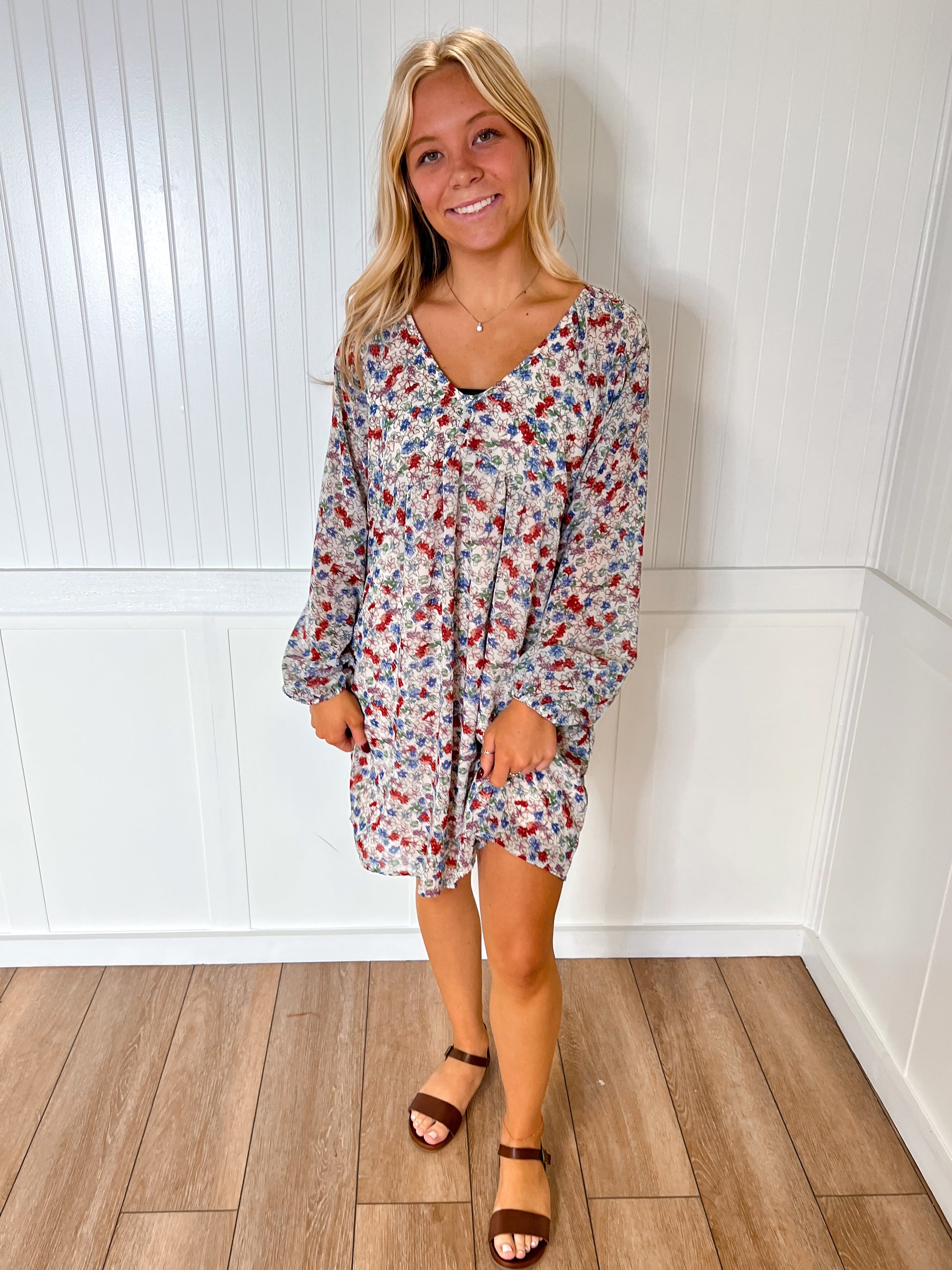 Jessie Floral Long Sleeve Dress - Small Jessie Floral Long Sleeve Dress - Small