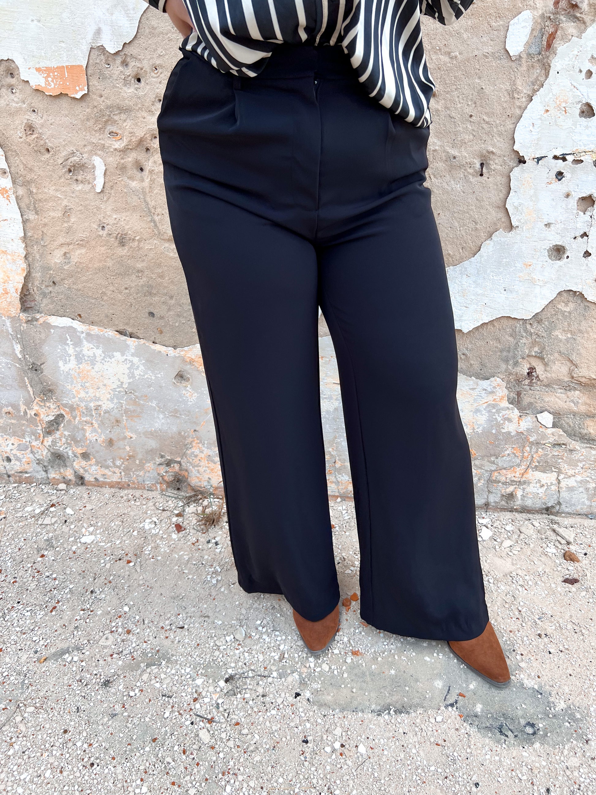 Raella Solid Point Wide Pants - Black-Pants-Umgee-BIN A5-The Twisted Chandelier