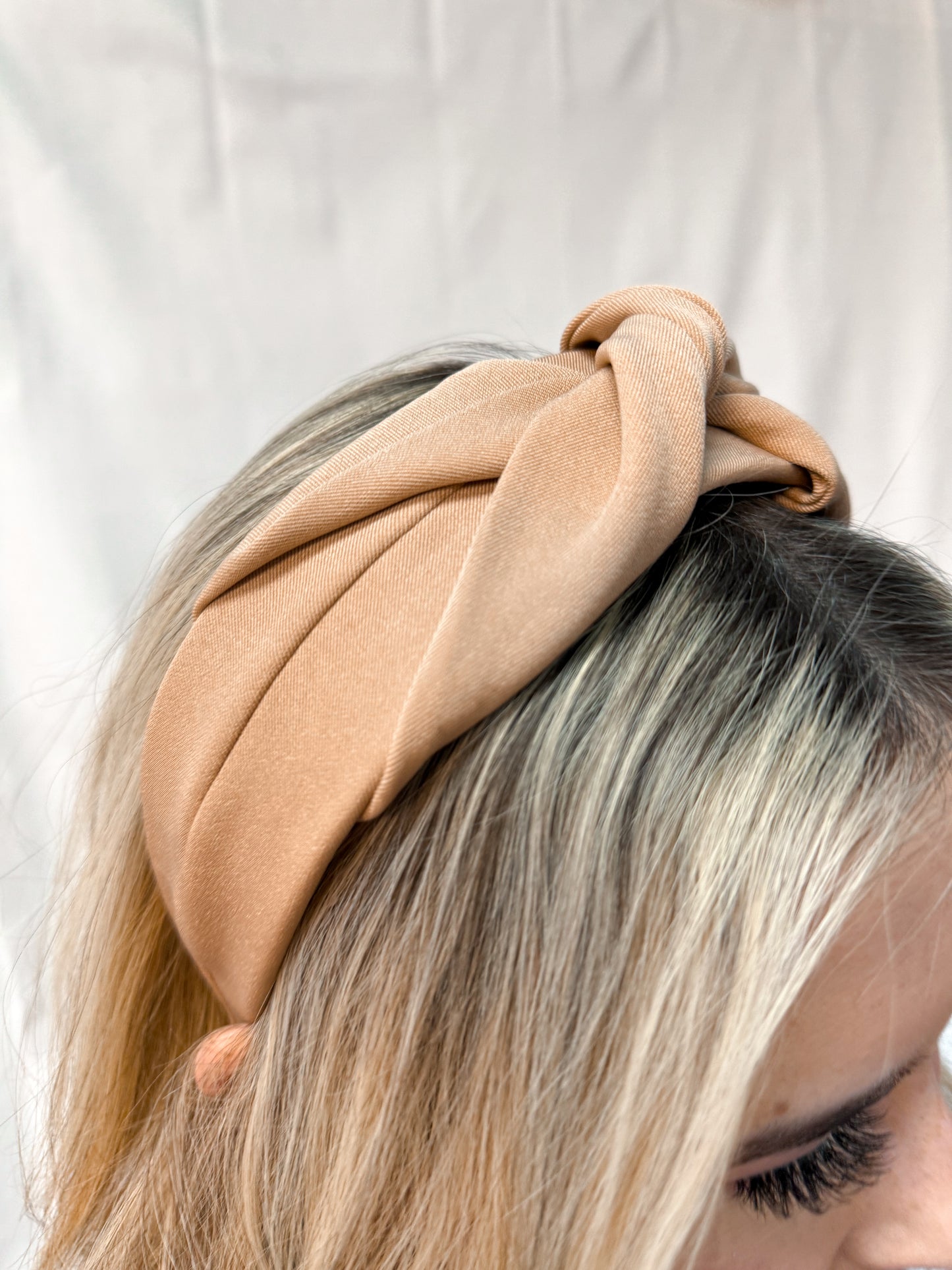 Tan Knot Headband-Headband-Avenue T-25968-The Twisted Chandelier