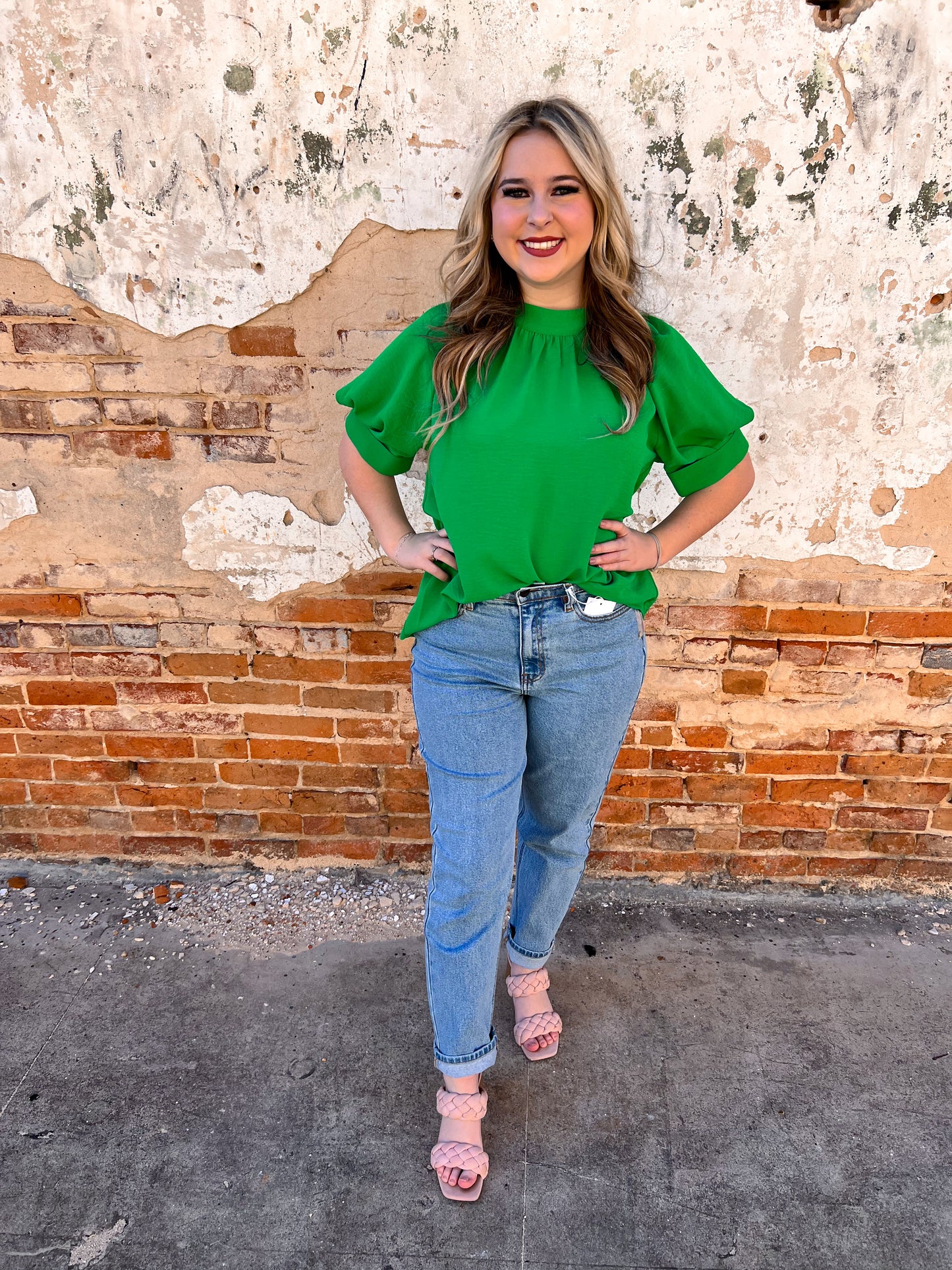 Ellis Solid Top With Puff Sleeves - Kelly Green-Apparel & Accessories-jodifl-h10916-The Twisted Chandelier
