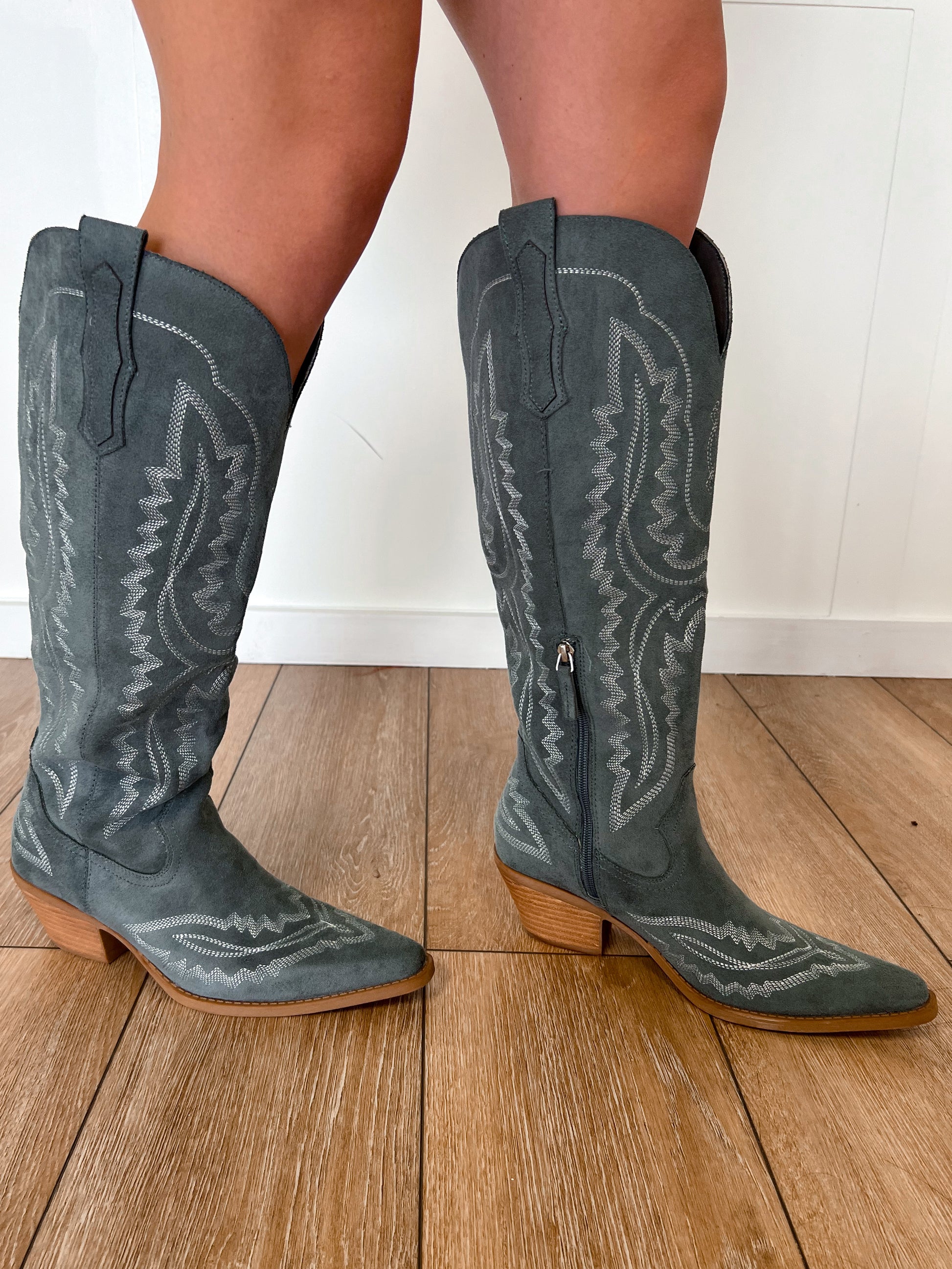 Tess Western Embroidered Pointed Toe Tall Boots-CCOCCI-The Twisted Chandelier