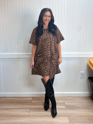 Vivi Leopard Print Short Sleeve Mini Dress-Dress-ENTRO-DJR,Fall Favorites,FD 10/29/26,NewArrival-The Twisted Chandelier
