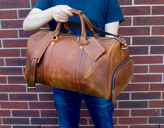 Personalized Leather Dopp Kit & Toiletry Bag, Customized Groomsmen Gift Toiletry Bag, Monogrammed Mens Toiletry Bag, Gift for Him-Luxe Range Leather-The Twisted Chandelier