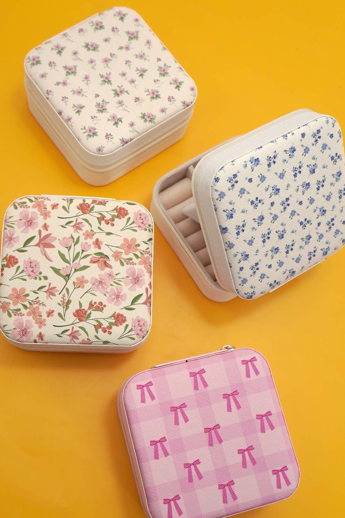 Designed Jewelry Organizer Travel Box Case-JOSSLYN by wall to wall-The Twisted Chandelier