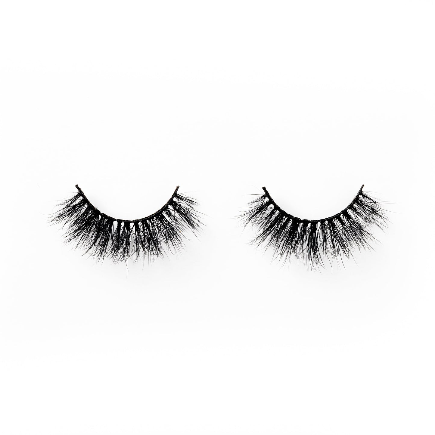 Reign Lashes | Gypsy | Glue on 3D Luxury Mink Lashes-Reign Lashes-Reign-beauty, Lashes, MakeUp, Reign, reign lashes-The Twisted Chandelier