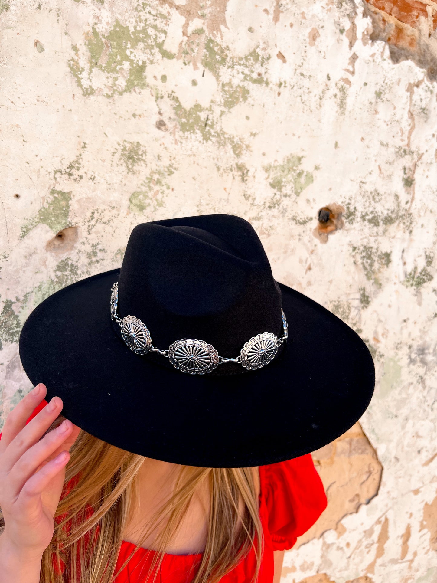 Oval Disc Chain Fedora Hat - Black-Hats-Fame Accessories-MMT8673-The Twisted Chandelier