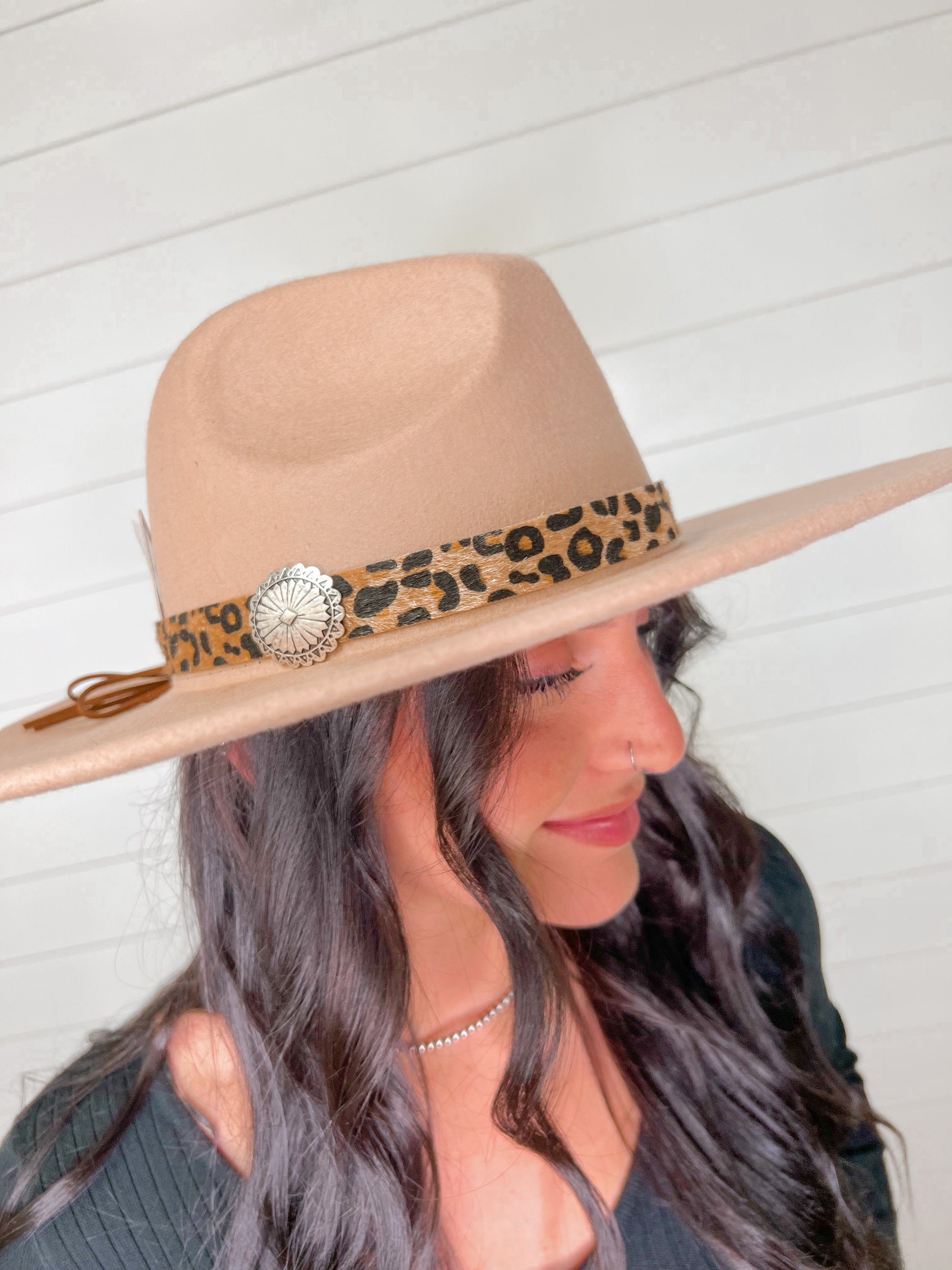 Textured Western Concho Casting Leather Hat Band - Leopard-Hats-Blandice-SH1000-The Twisted Chandelier